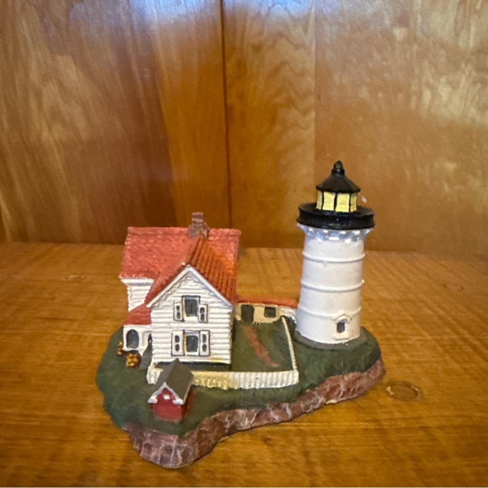 Spoontiques Nubble Light Coastal Lighthouse Table Accent in White and Red